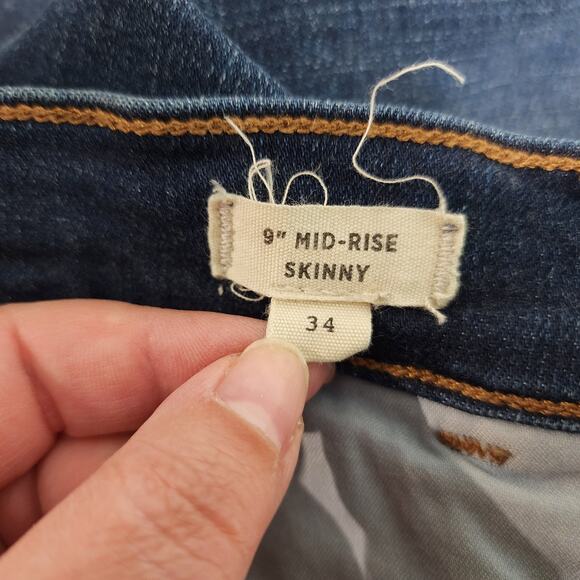 Madewell 9" Mid-Rise Skinny Jeans in Campton Wash Size 34 Dark Wash Denim - Picture 8 of 9